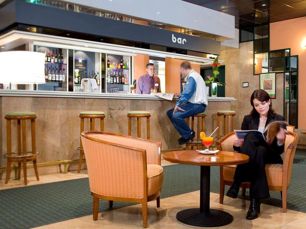 Ibis Paris Porte De Bercy Шарантон-ле-Пон Ресторан фото