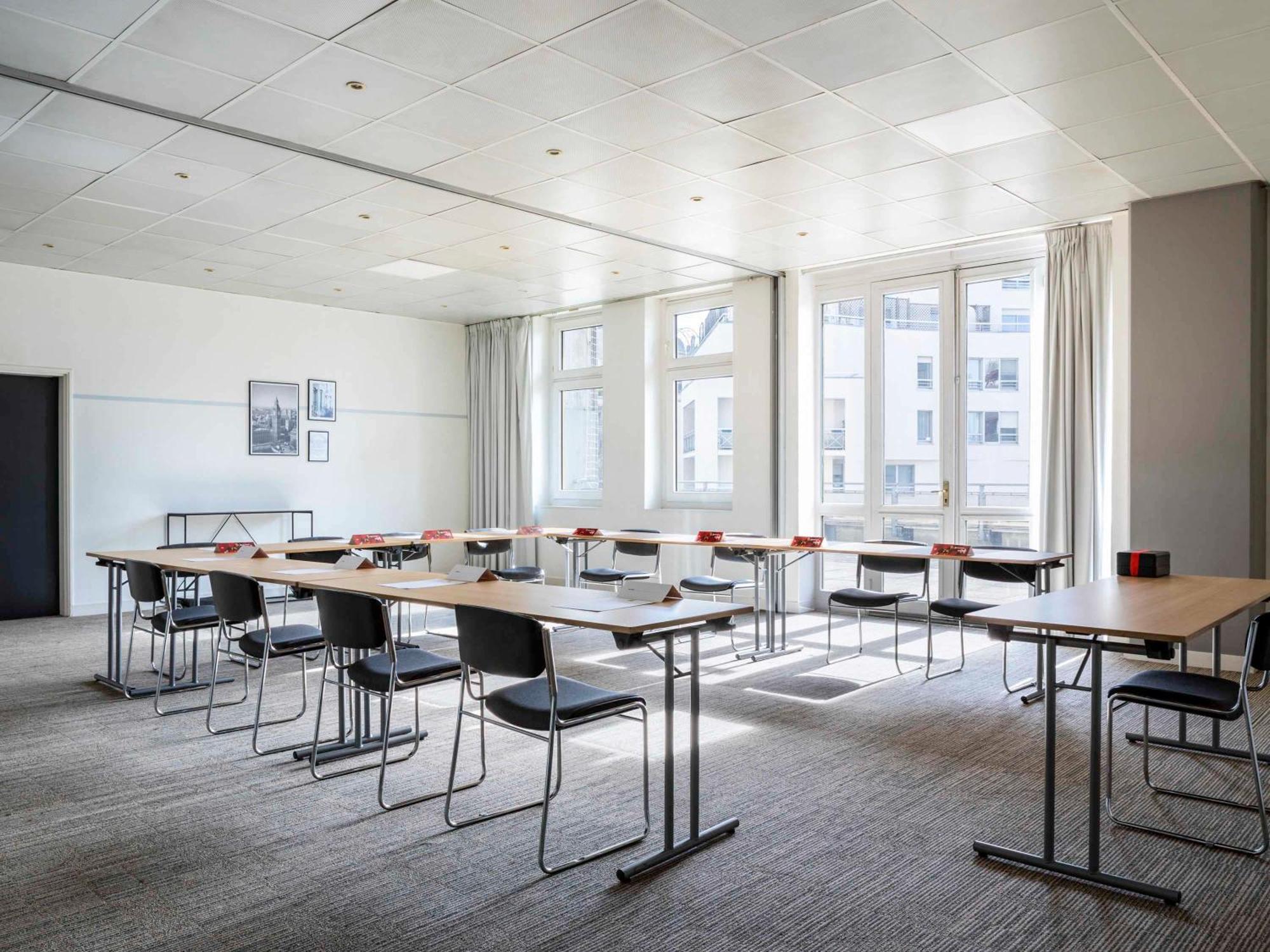Ibis Paris Porte De Bercy Шарантон-ле-Пон Экстерьер фото