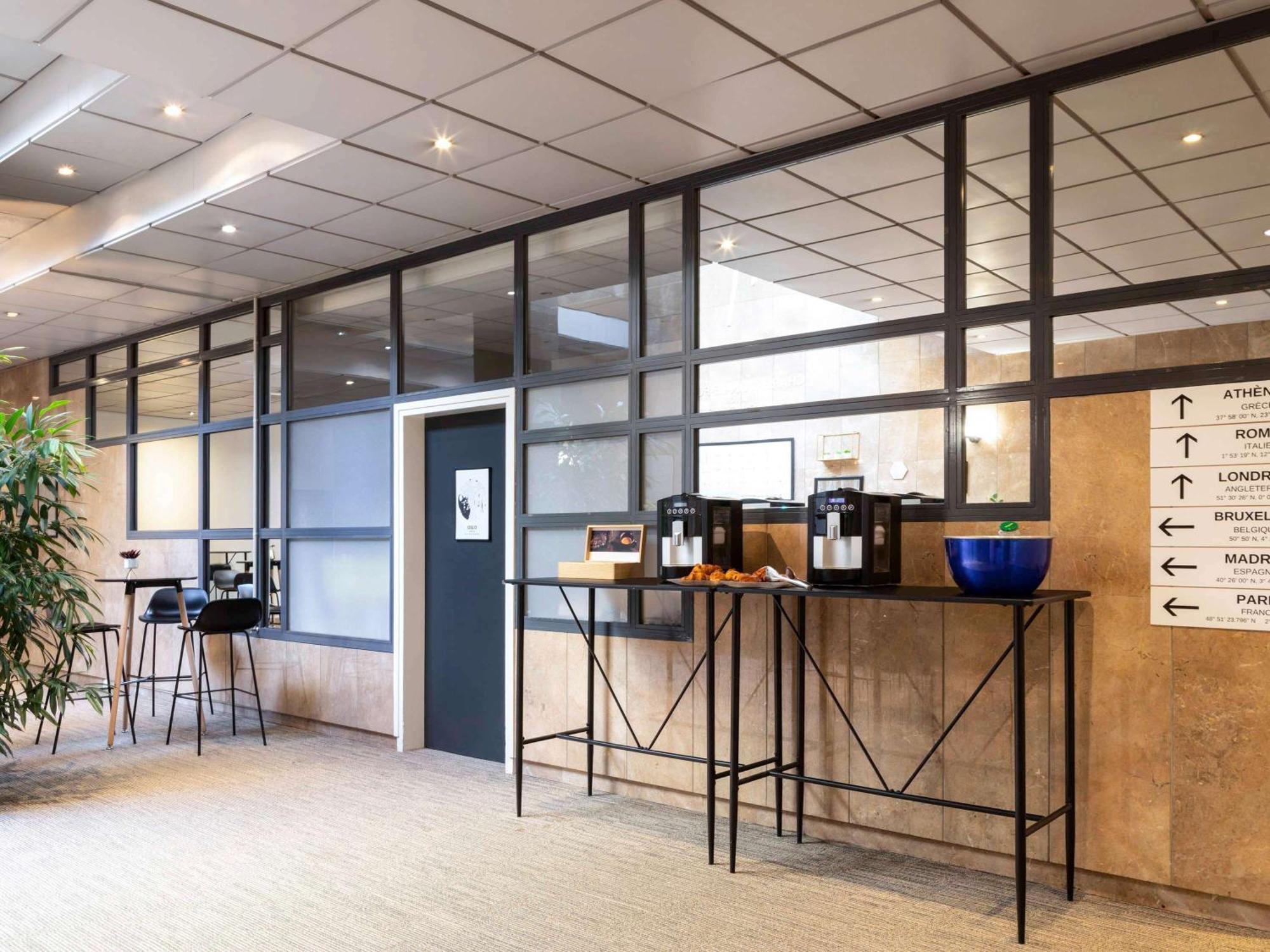 Ibis Paris Porte De Bercy Шарантон-ле-Пон Экстерьер фото