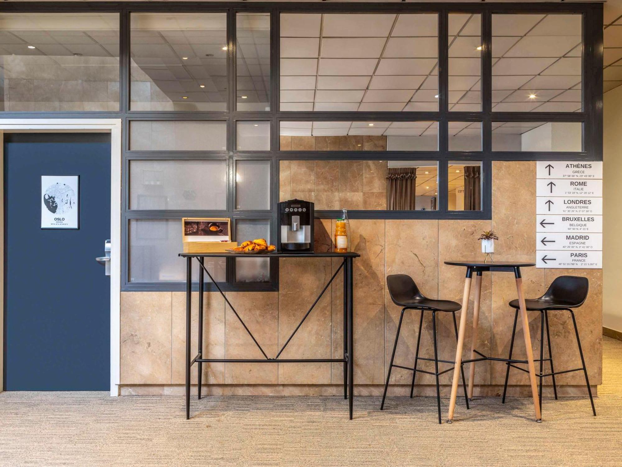 Ibis Paris Porte De Bercy Шарантон-ле-Пон Экстерьер фото