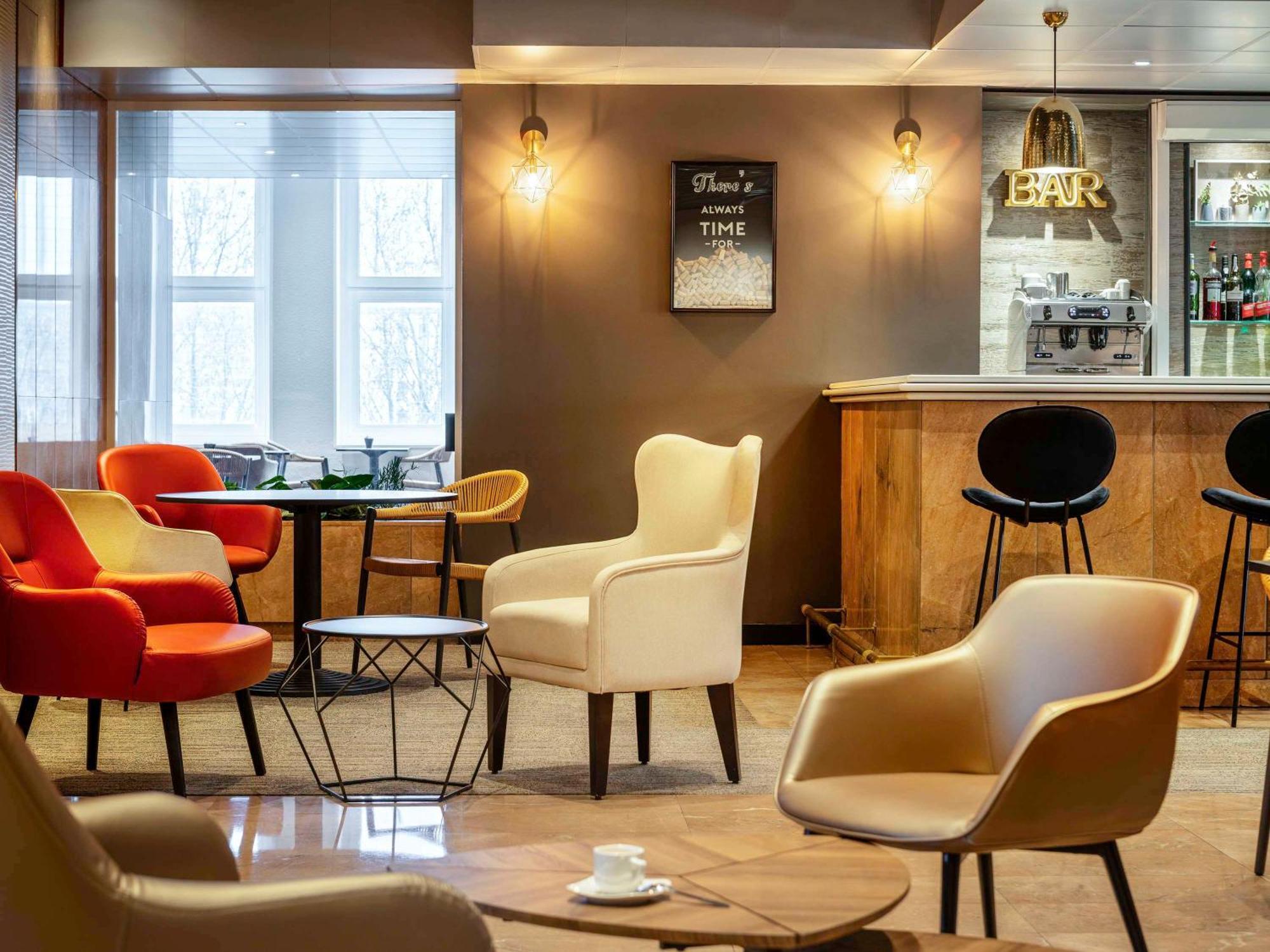 Ibis Paris Porte De Bercy Шарантон-ле-Пон Экстерьер фото