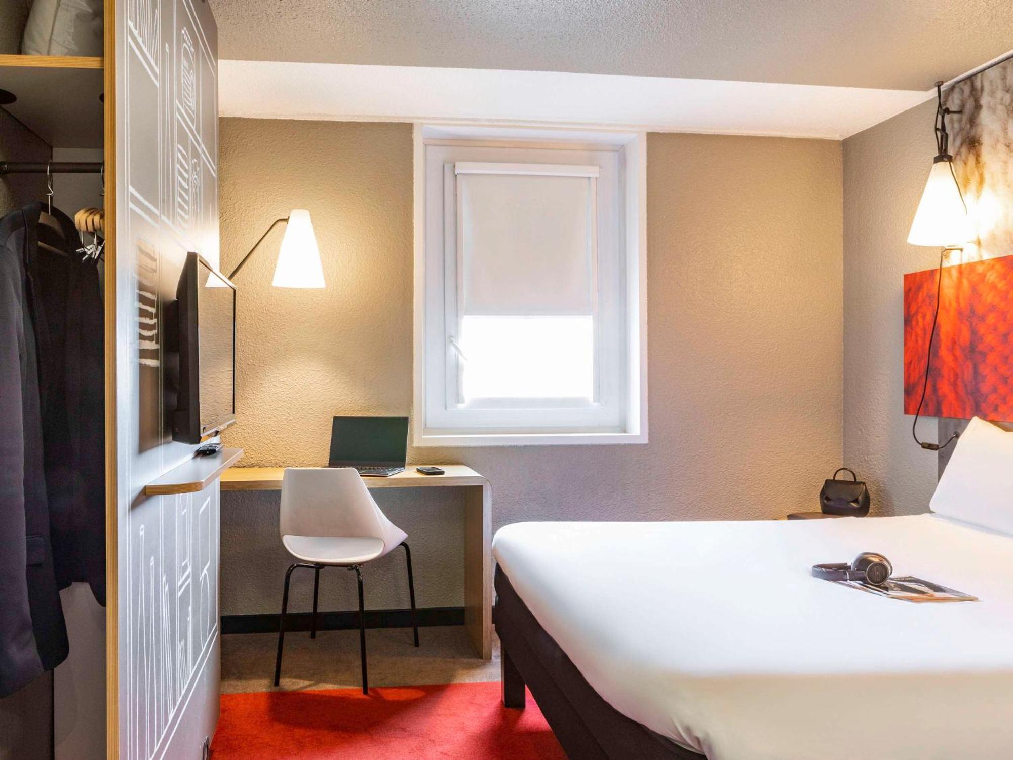 Ibis Paris Porte De Bercy Шарантон-ле-Пон Экстерьер фото