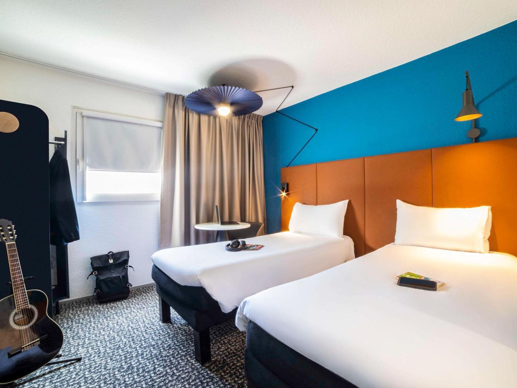 Ibis Paris Porte De Bercy Шарантон-ле-Пон Экстерьер фото