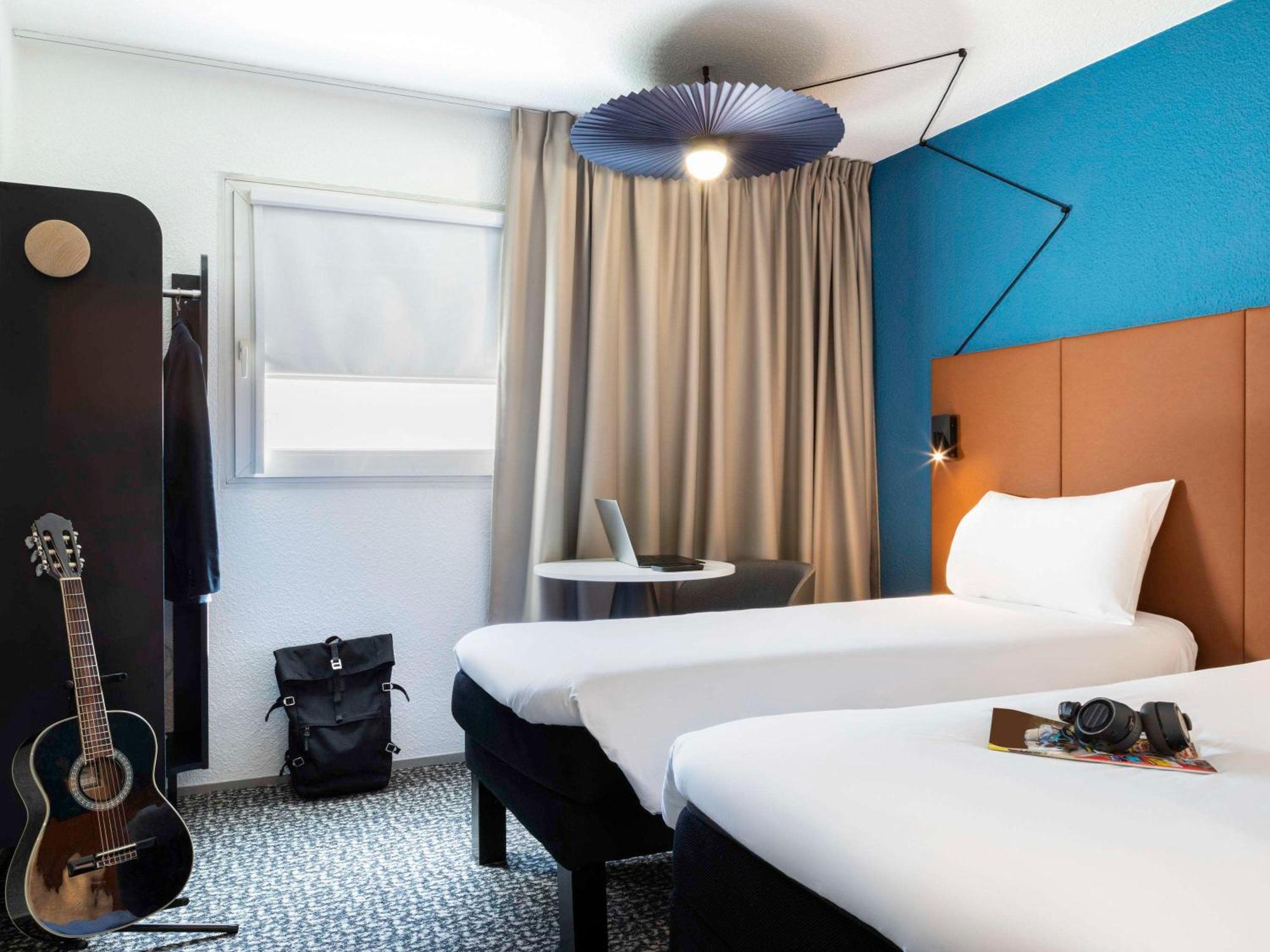 Ibis Paris Porte De Bercy Шарантон-ле-Пон Экстерьер фото